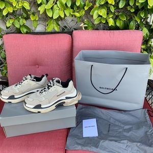 BALENCIAGA Triple S Sneakers (Beige/Navy)